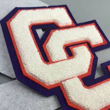 Chenille Patch：復古潮流與手工藝術的完美結合