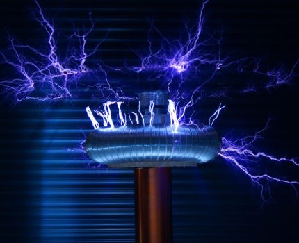 EMI電磁干擾：隱藏在生活中的無形挑戰與解決之道