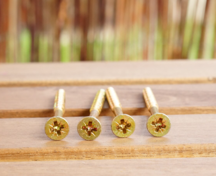 Drywall Screws vs Wood Screws: When to Use Each