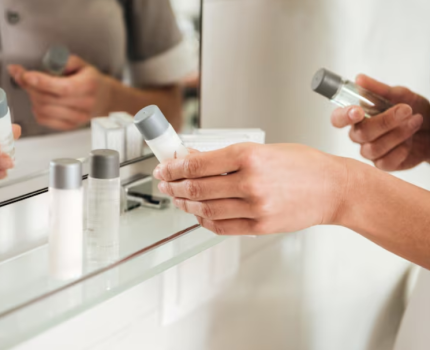 真正卡住你的，往往不是化妝品代工這件事